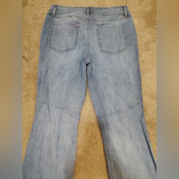 Light Blue Classic m jeans - Picture 8 of 8